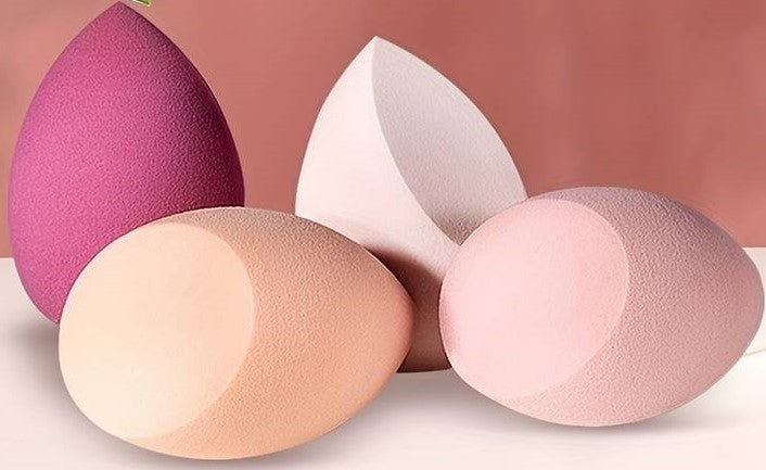 4 Delige Make-Up Sponzen 01